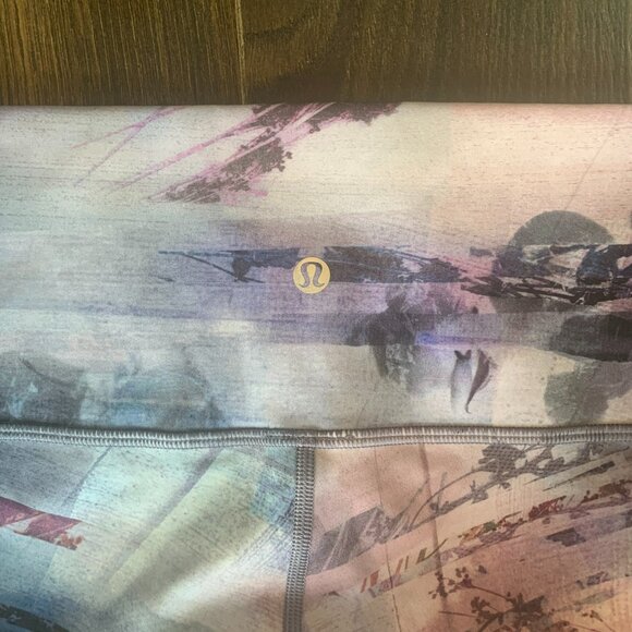 Lululemon Wunder Under High-Rise 7/8 Tight *Full-On Luxtreme 25" Size 4 - Picture 7 of 8